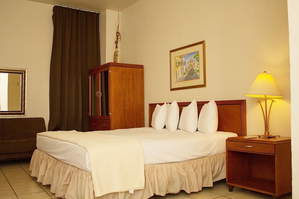 Armas Hotel San Juan Chambre photo